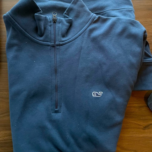 Vineyard Vines ‘Deep Blue’ Saltwater Quarter-Zip Size: Small - Picture 3 of 3